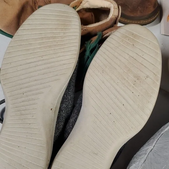 Allbirds Wool Runners - Picture 6 of 6